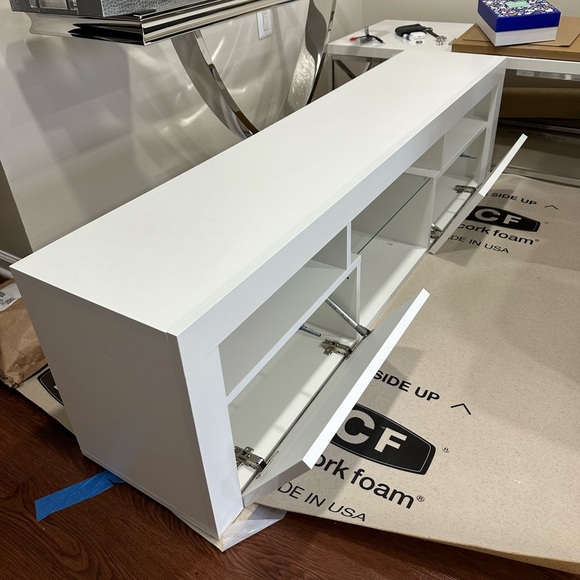 NEW WHITE TV STAND WITH SHELVES & DOORS FOR STORAGE - Picture 2 of 3